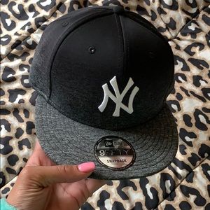 Snap back